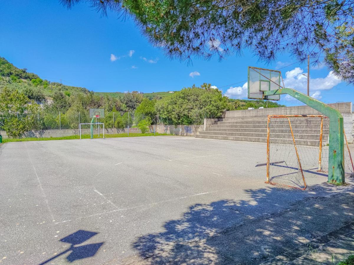 Lampros House In The Countryside דירה